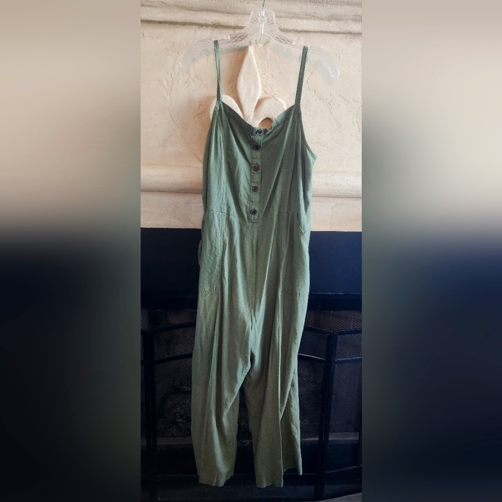 Old Navy Army Green jumpsuit, size XL